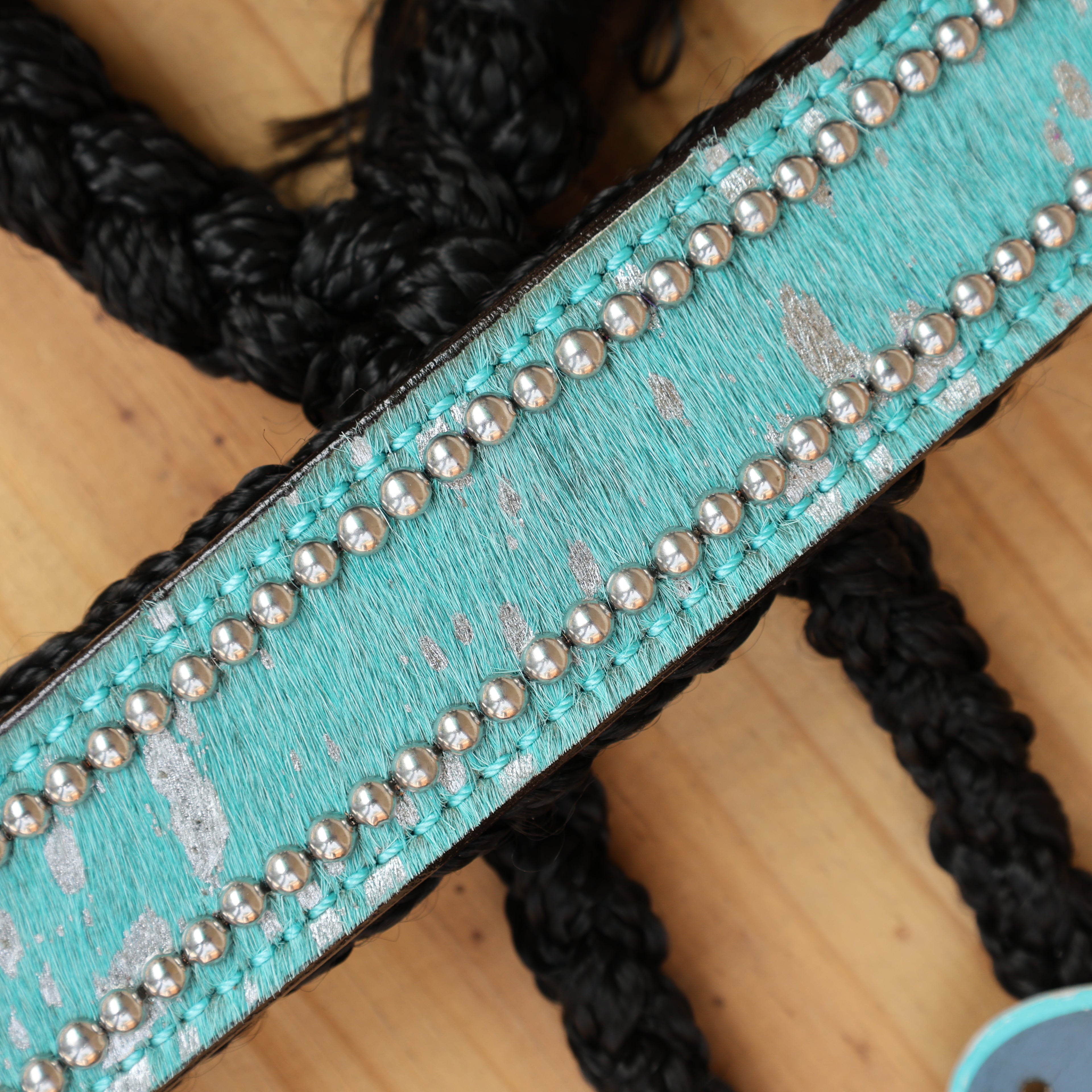 MOUSM Mule Halter for Horse – 1.5&quot; Inches Wide Leather Noseband Decorated with Turquoise Acid Wash Hair on Cowhide and Crystal Rhinestone Concho, 7.5&