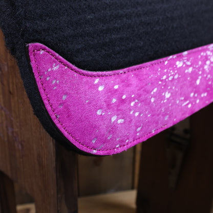 MOSUM Western Saddle Pad - Saddle Pad for Horses Synthetic Wool Blend Black Felt with Pink Acid Wash Hair on Cowhide Leather Patch, Comfort Pad for Horses