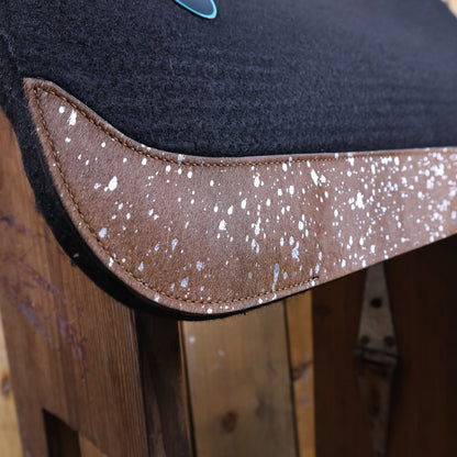 MOSUM Western Saddle Pad - Saddle Pad for Horses Synthetic Wool Blend Black Felt with Brown Acid Wash Hair on Cowhide Leather Patch, Comfort Pad for Horses