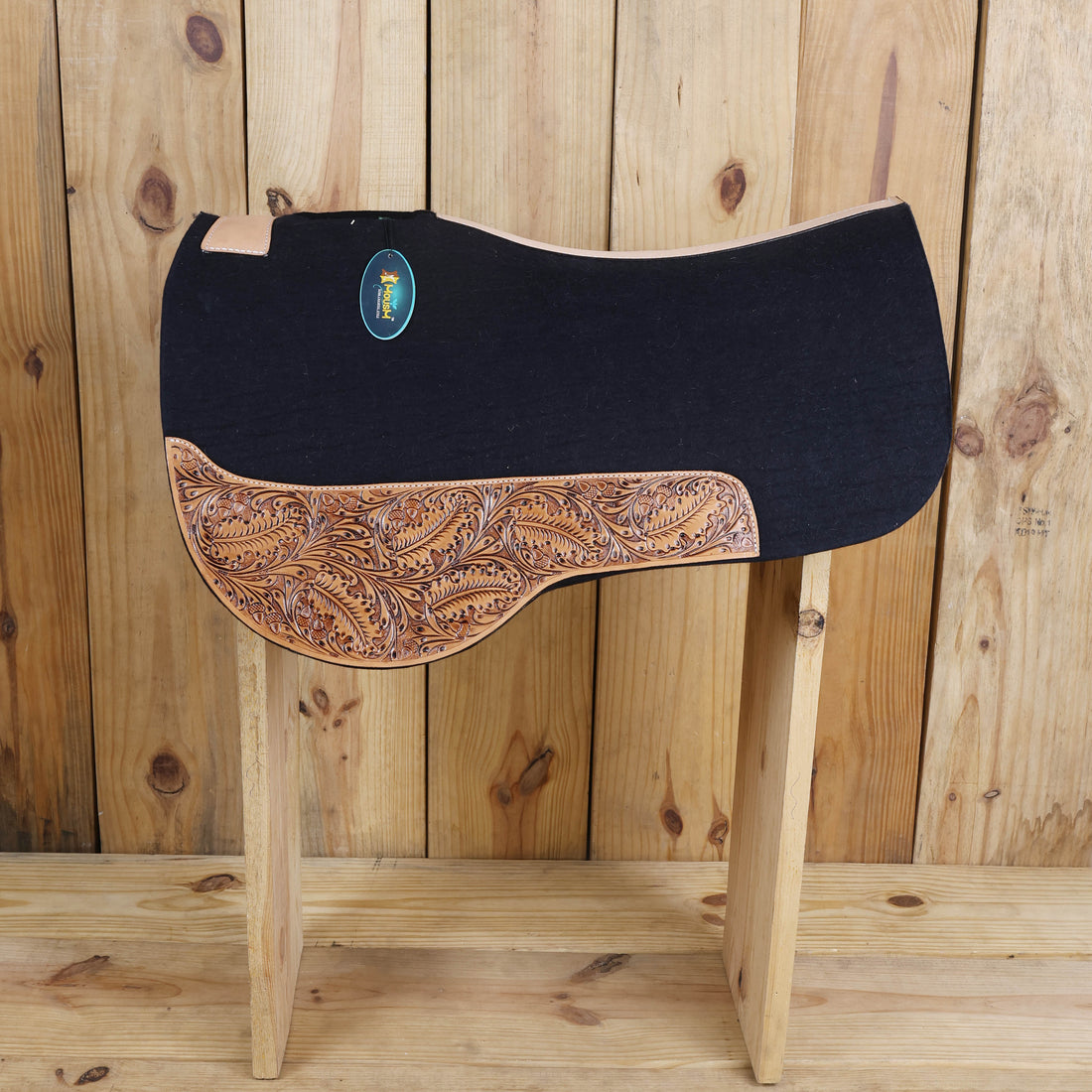 MOUSM Western Saddle Pad - Dropped Rigging Barrel Racer Saddle Pad with Full Skirt with Cutout Feather Trim and Leather Reinforced Spine Decorated with OAK Leaf Hand Carving on Real Cow Hide Leather, Comfortable Saddle Pads