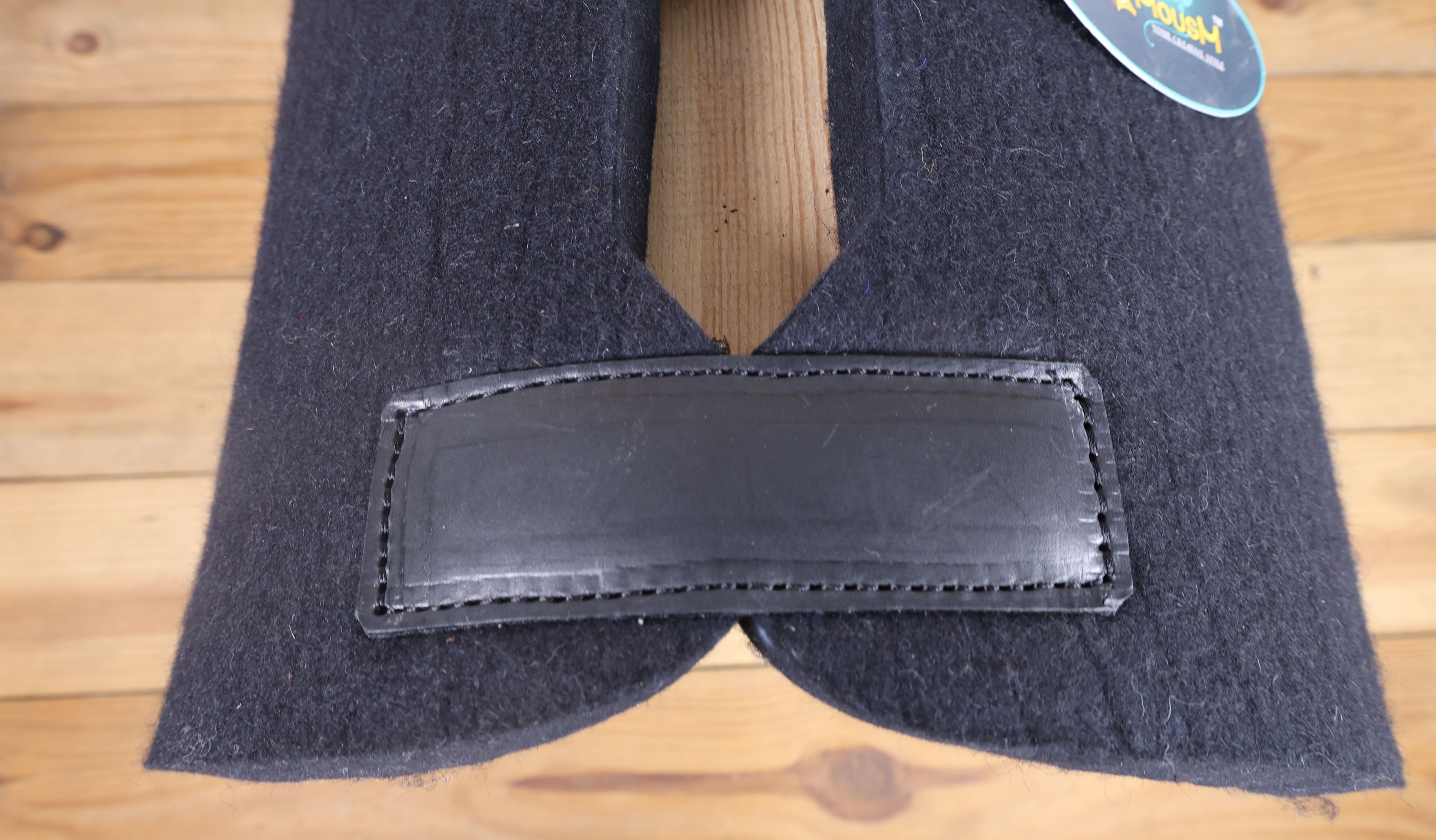 MOUSM Western Saddle Pad - 5 Star Saddle Pad with Full Skirt with Cutout Feather Trim and Leather Reinforced Spine Decorated with Cutout Star with Silver Glitter Inlay on Real Cow Hide Leather, Comfortable Saddle Pads
