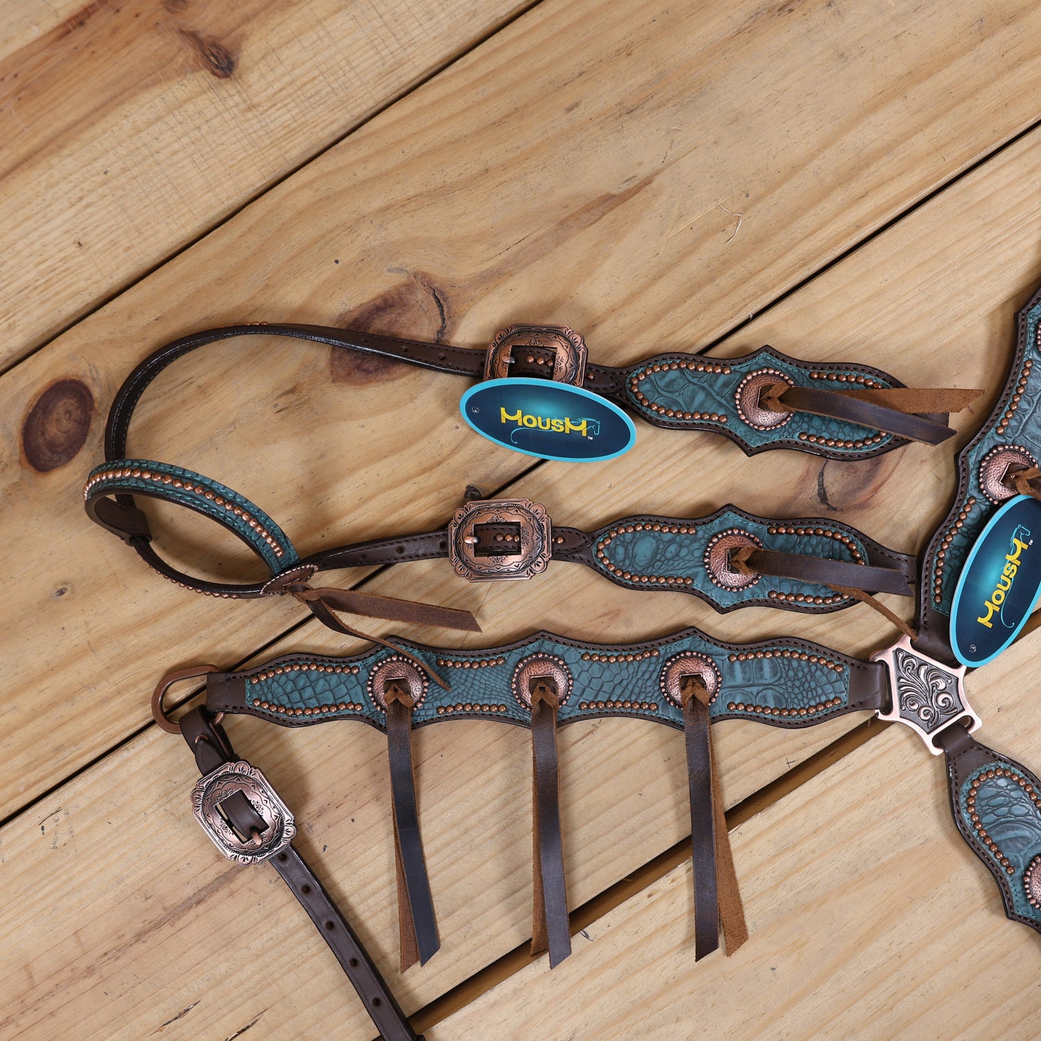 adjustable full size horse tack set with turquoise alligator print leather and copper studs