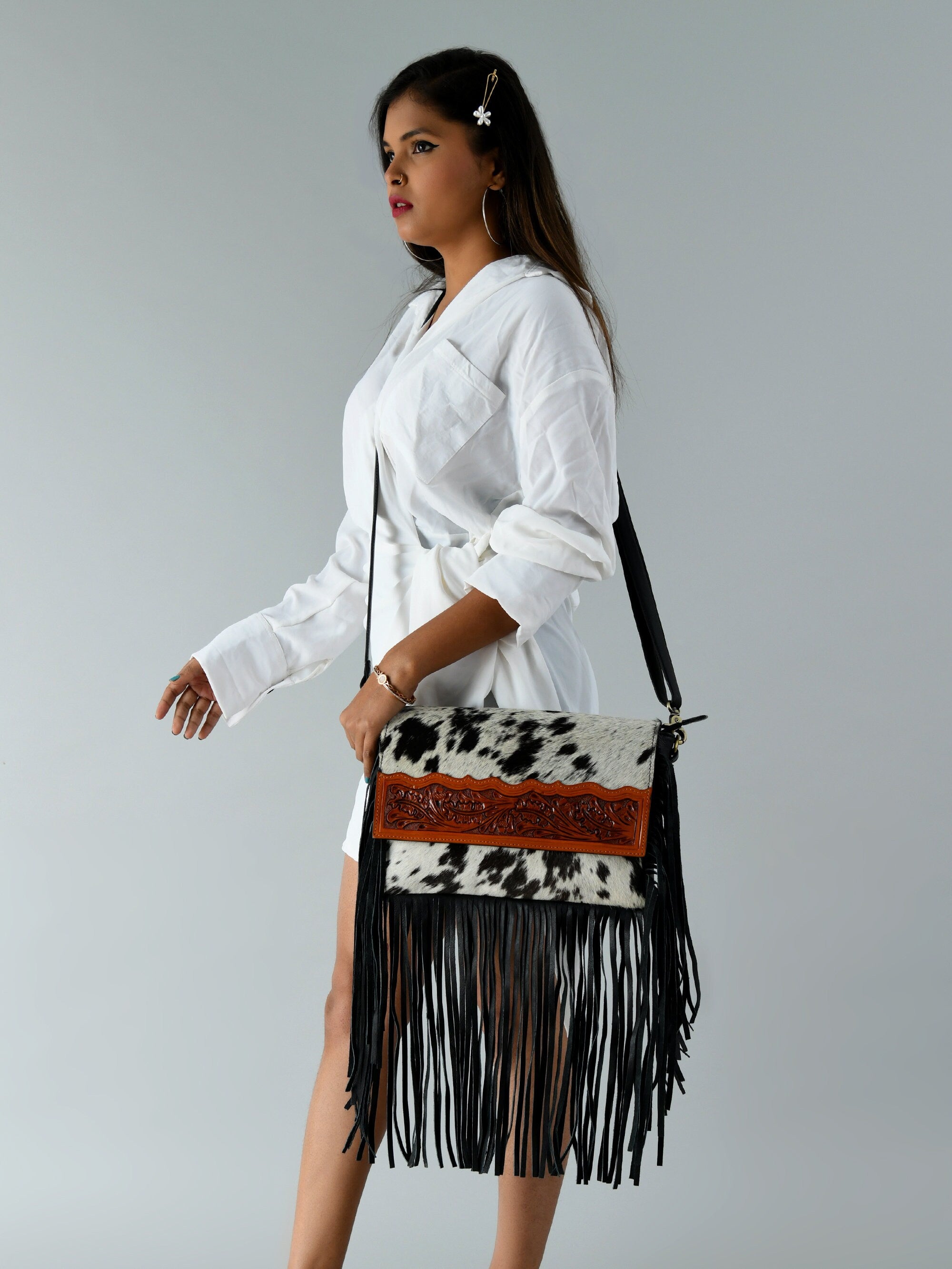 MOUSM Genuine Hair-On Cow Hide Leather Crossbody Bag - Leather Purse for Women with Hand-Tooled Leather Patch with Long Black Fringe Bag, High-Quality Zipper Closure with Removable and Adjustable Strap