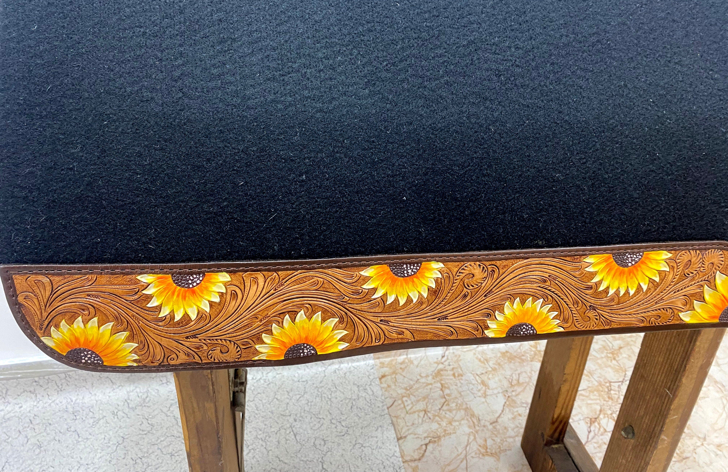 Leather Saddle Pad - Western Saddle Pad for Horse -Horse Tack - Horse Riding Pad For Western Show - Sunflower Saddle Pad MOUSM