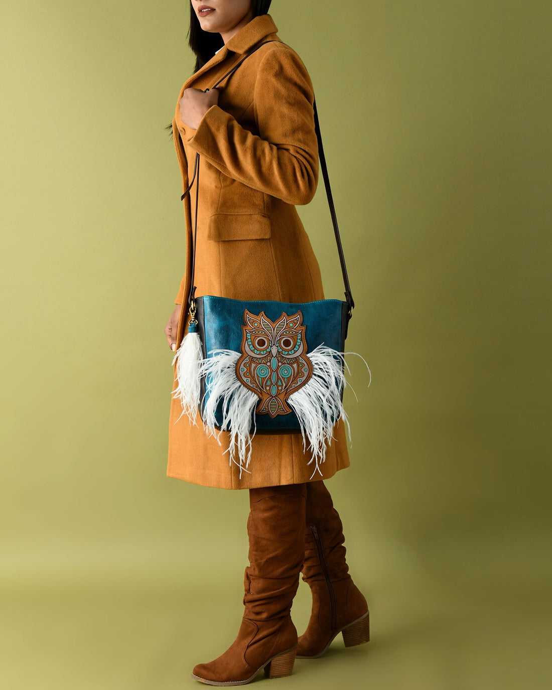 MOUSM Genuine Wax Leather Crossbody Bag – Ladies Bag Decorated with Hand-Painted Light Brown OWL Patch &amp; Ostrich Feather Fringe, High-Quality Zipper Closure with Removable and Adjustable Strap - Boho Western Style Purse for Women