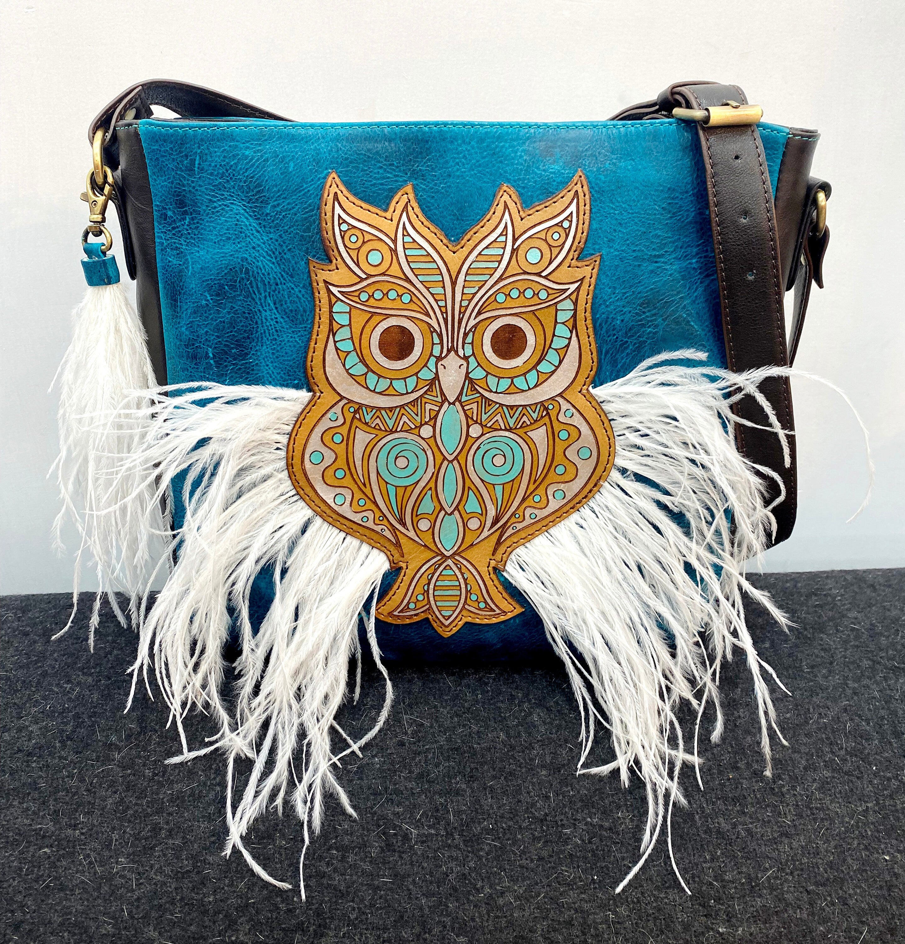 MOUSM Genuine Wax Leather Crossbody Bag – Ladies Bag Decorated with Hand-Painted Light Brown OWL Patch &amp; Ostrich Feather Fringe, High-Quality Zipper Closure with Removable and Adjustable Strap - Boho Western Style Purse for Women
