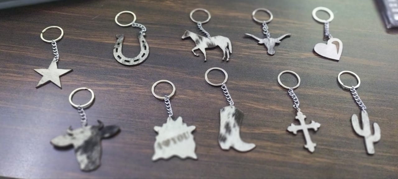 MOUSM Set of 10 Cowhide Leather Keychains