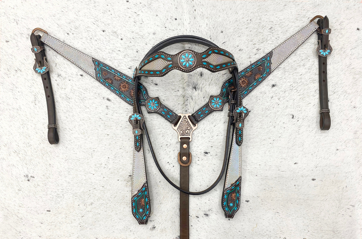MOUSM Argentina Cow Leather Western Horse Tack Set – Browband Headstall &amp; Breast Collar, Bronc Halter, Wither &amp; Spur Straps with Holographic Snake Print &amp; Hand-Carved Design