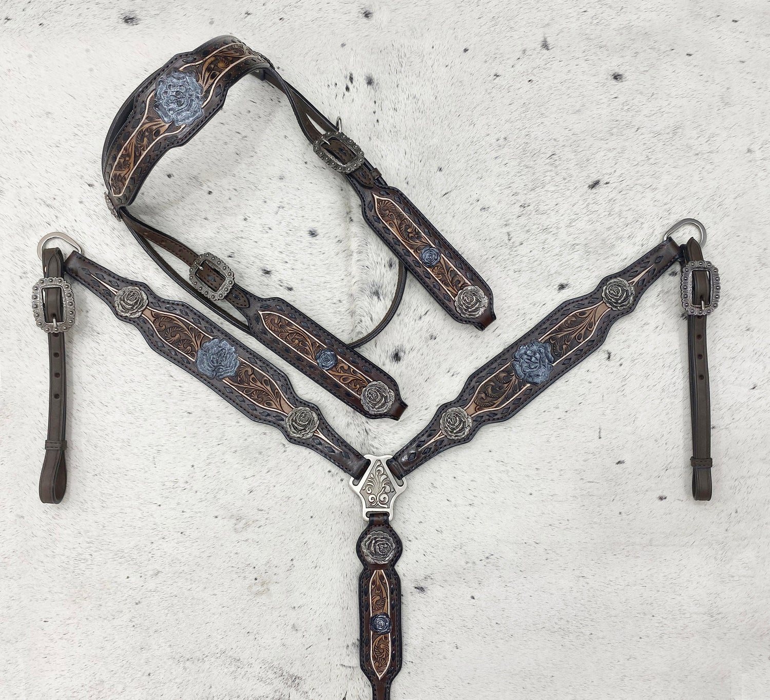 MOUSM Argentina Cow Leather Western Horse Tack Set – Browband Headstall &amp; Breast Collar, Bronc Halter, Wither &amp; Spur Straps, Decorated with Black Buck Stitching, Rose Hardware &amp; Hand-Carved Detailing