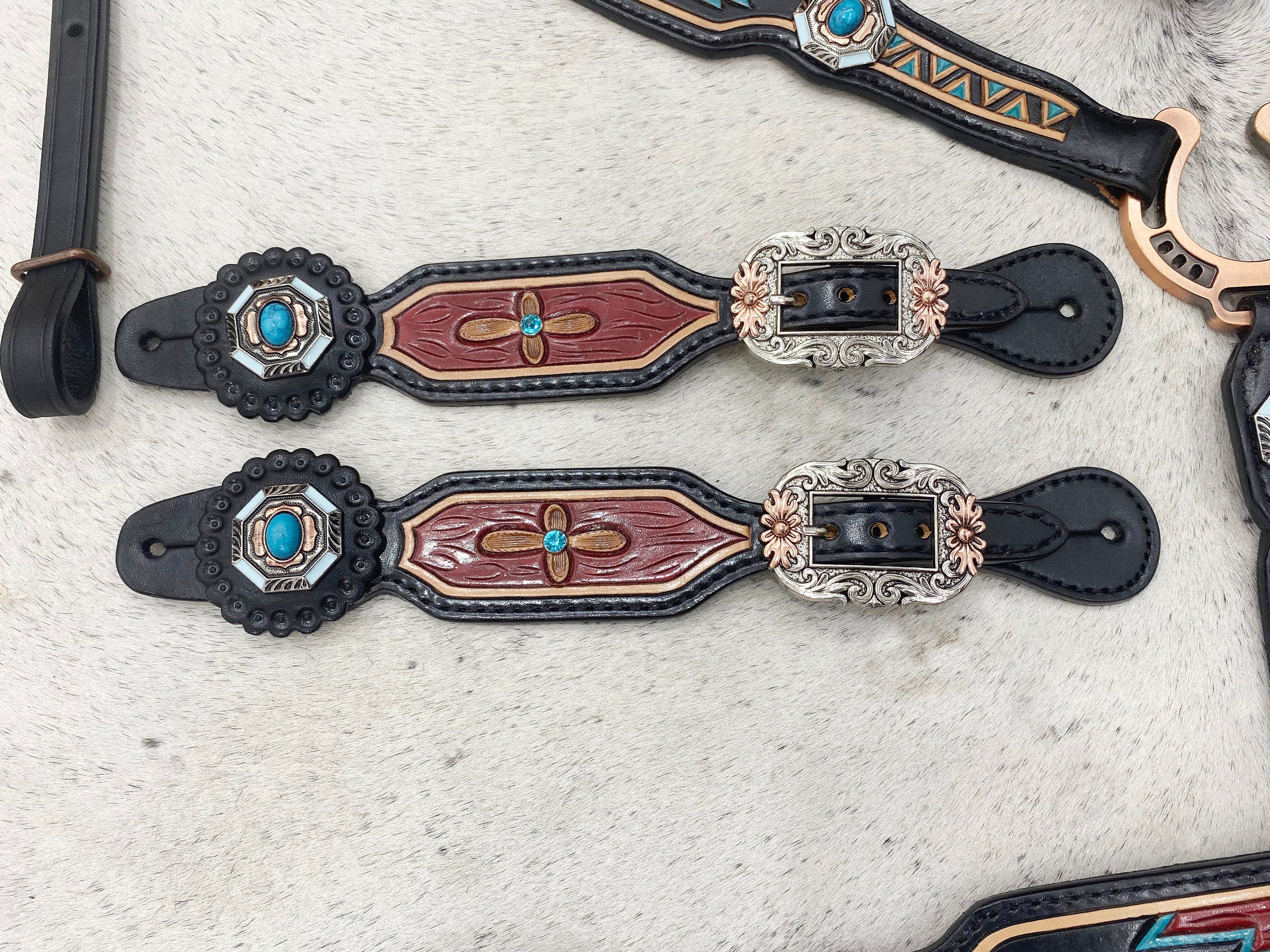 MOUSM Argentina Cow Leather Western Horse Tack Set – Browband Headstall &amp; Breast Collar, Bronc Halter, Wither &amp; Spur Straps, Decorated with Hand-Tooled Carving, Multicolor Conchos &amp; Antique Copper Hardware