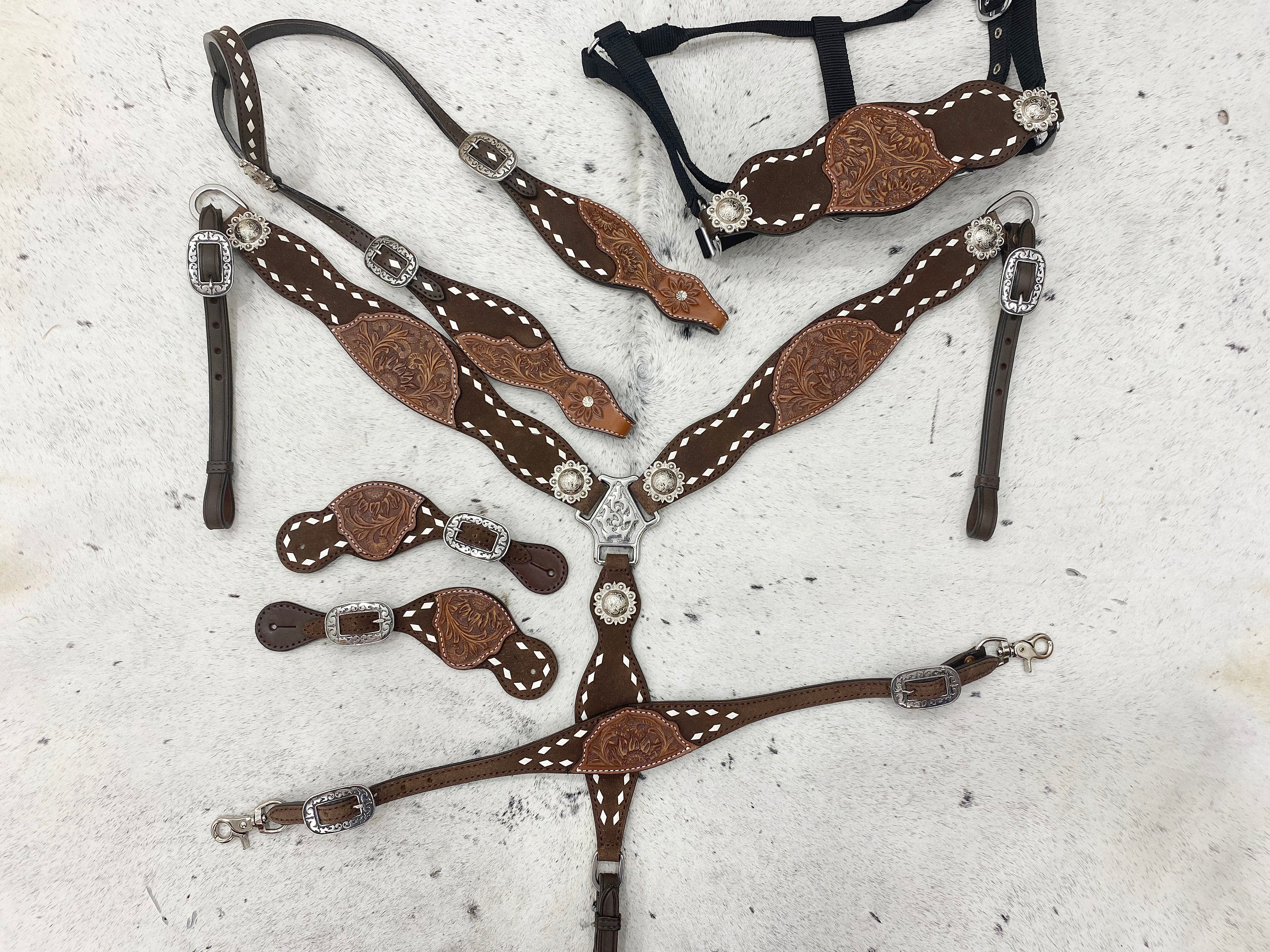 MOUSM Argentina Cow Leather Western Horse Tack Set – Browband Headstall &amp; Breast Collar, Bronc Halter, Wither &amp; Spur Straps with Hand-Tooled Carving &amp; White Rawhide Braiding