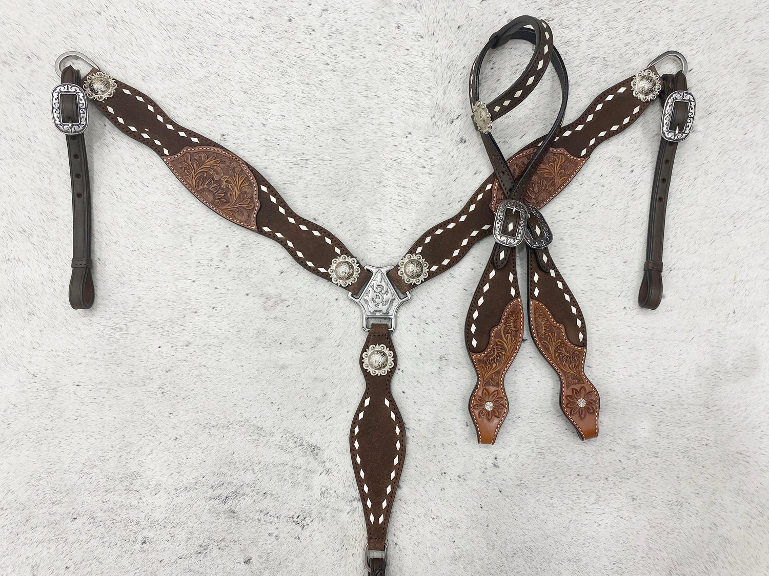 MOUSM Argentina Cow Leather Western Horse Tack Set – Browband Headstall &amp; Breast Collar, Bronc Halter, Wither &amp; Spur Straps with Hand-Tooled Carving &amp; White Rawhide Braiding