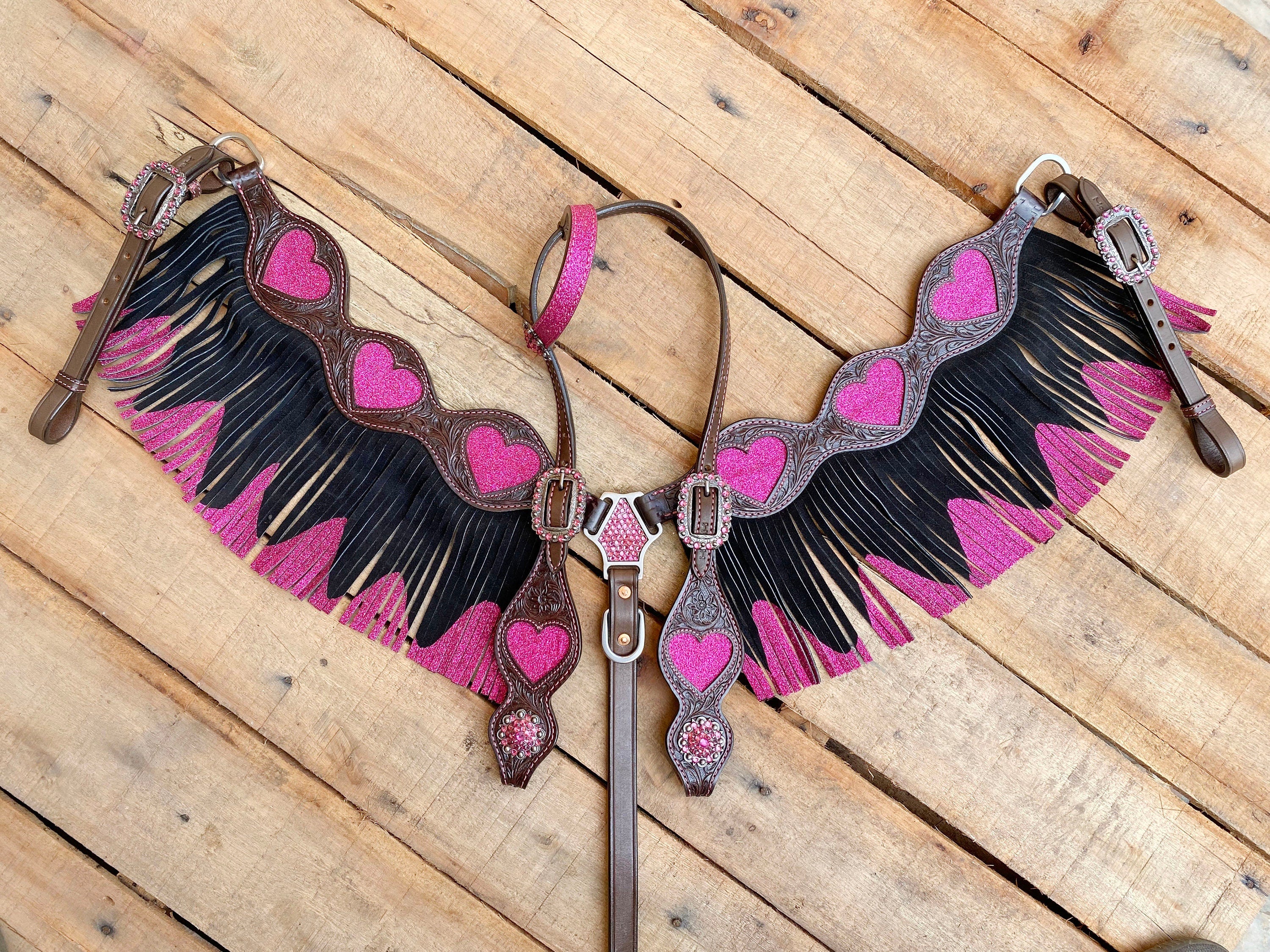 MOUSM Valentine’s Special Western Leather Headstall and Breast Collar Set – Decorated with Heart Cutouts, Pink Glitter Inlay &amp; Dual-Color Fringe