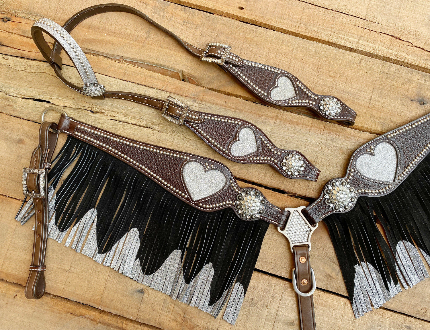 Valentine Day Western Leather Headstall and Breast Collar tack Set for the horse, Western headstall silver glittered heart &amp; basket , fringe