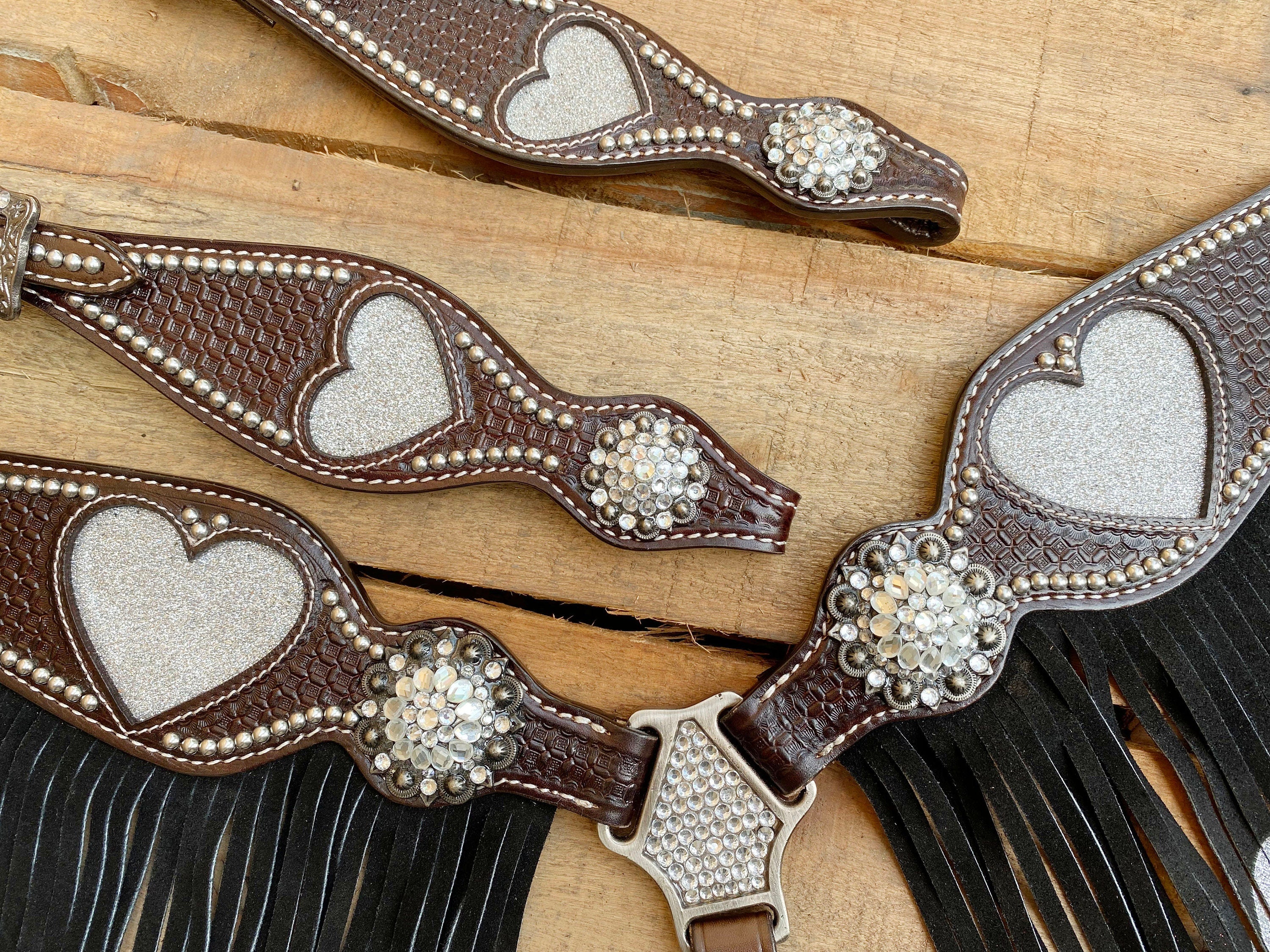 Valentine Day Western Leather Headstall and Breast Collar tack Set for the horse, Western headstall silver glittered heart &amp; basket , fringe