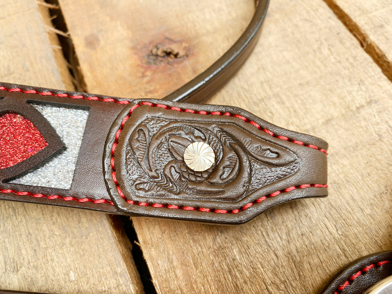MOUSM Valentine Day Western Leather Headstall and Breast Collar Set – Red Heart Shapes with Engraved Ends with Rhinestones
