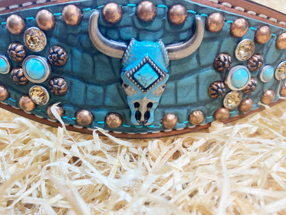Wither Strap for horse. Leather Wither Strap Wither Strap decorated with Turquish alligator print copper studs and turquoise bullhead