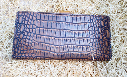 Ladies clutch bag with light brown alligator print. Premium Ladies&