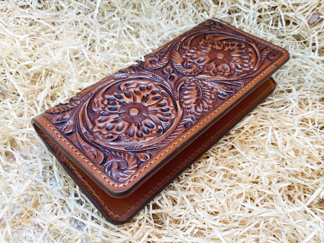 MOUSM Ladies Clutch Bag – Floral Carved Leather with Antique Finish, Handmade Distressed Western Leather Bifold Clutch Wallet Evening &amp; Party Clutch for Women