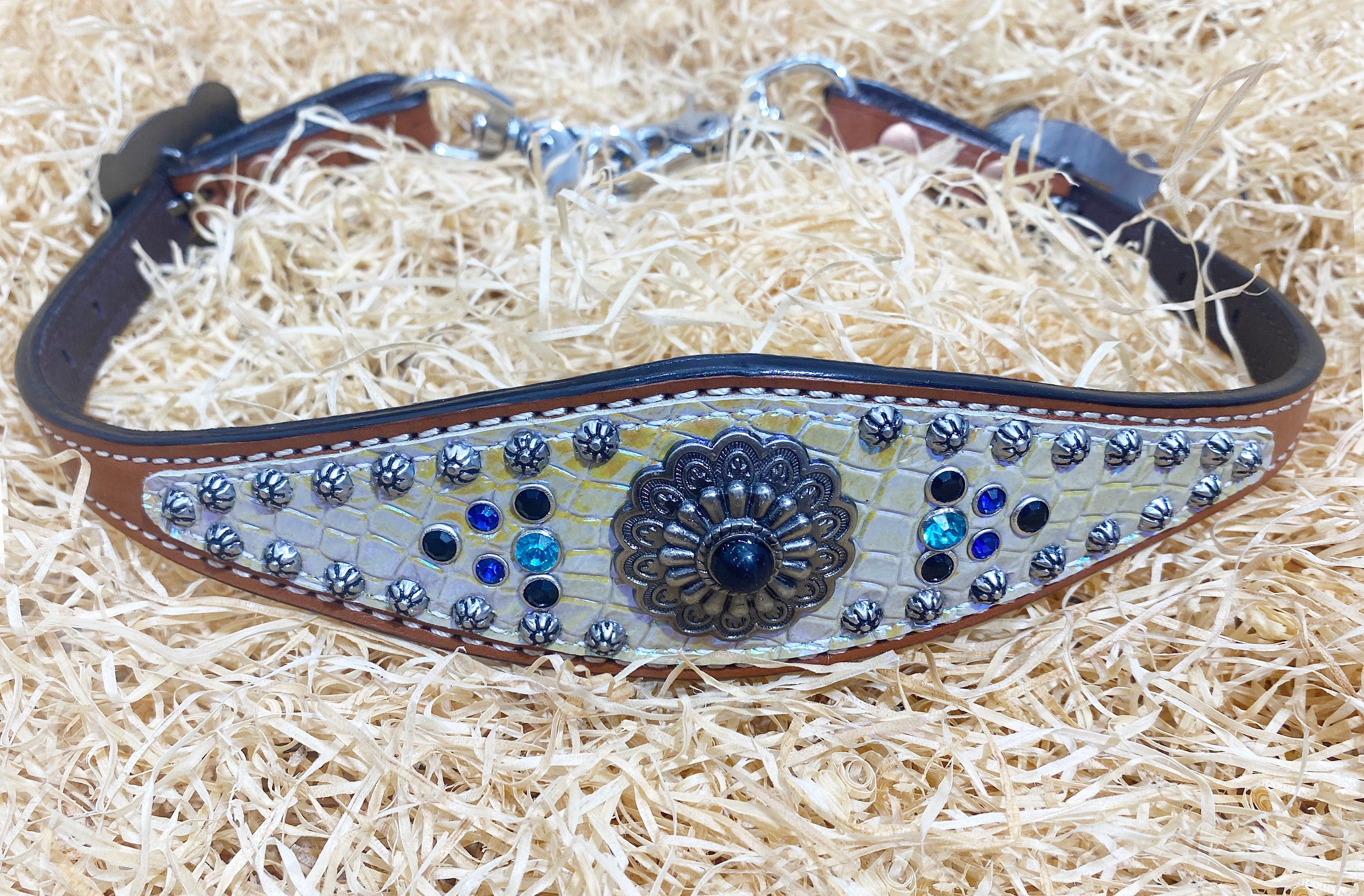 Wither Strap for horse. Leather Wither Strap decorated with holographic Aligator leather breast collar wither straps for horse By MOUSM