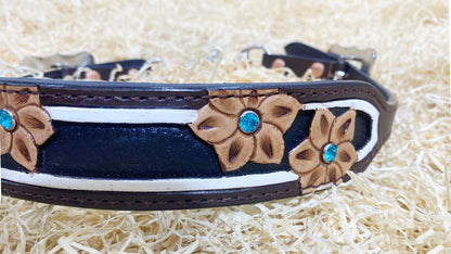 Wither Strap decorated with flower carving plus turquoise stone and black leather inlay. Wither Strap for horse By MOUSM