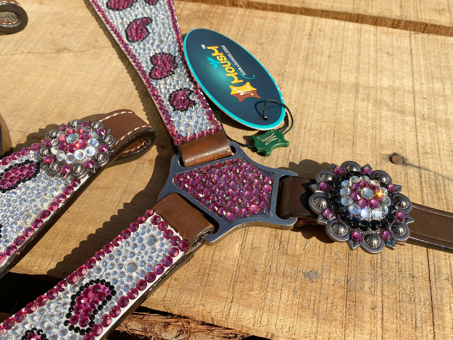 MOUSM Valentine Day Western Horse Tack Set - Decorated with Pink Silver Stones for Stunning Look and Feel