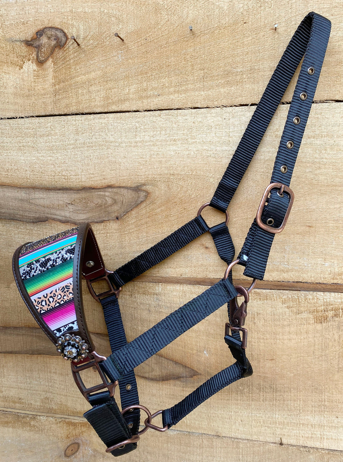 MOUSM Western Bronc Halter – Argentina Cow Leather Halter for Horse Decorated with Serape Stripes, Leopard Print, Embedded Glittered Stones &amp; Rhinestone Conchos