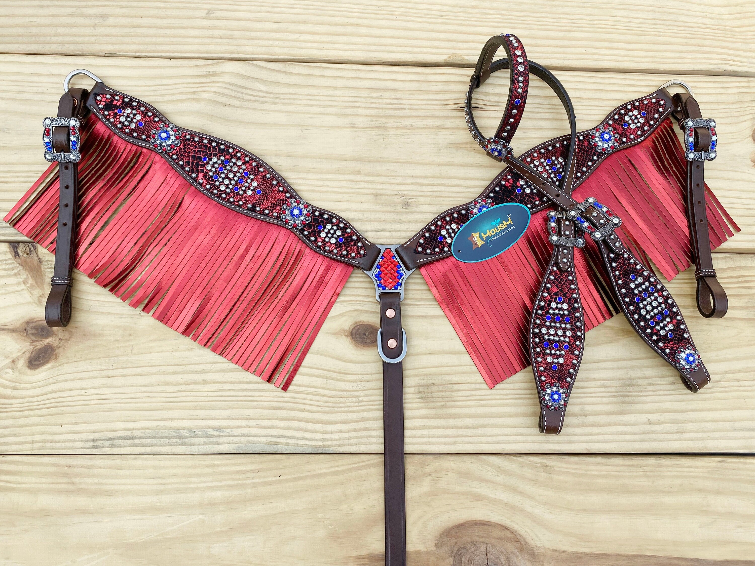 MOUSM 4th July Western Headstall &amp; Breast Collar Set – Made from Genuine Argentina Cow Leather, Independence Day Western Horse Tack Set Patriotic USA Flag Design with Red Fringe and Sparkling Conchos