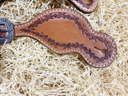 Spurs Leather Men Spur strap decorated with tooled leaves corners on plane leather western sober look