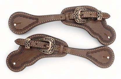 Spurs Leather Men Spur strap decorated with tooled corners on plain dark brown leather western sober look and premium concho