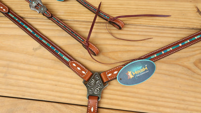 Leather Headstall Tack set gifts for horse lovers. Horse Headstall set with hand striped tooled with turquoise colouring and buck stitching.