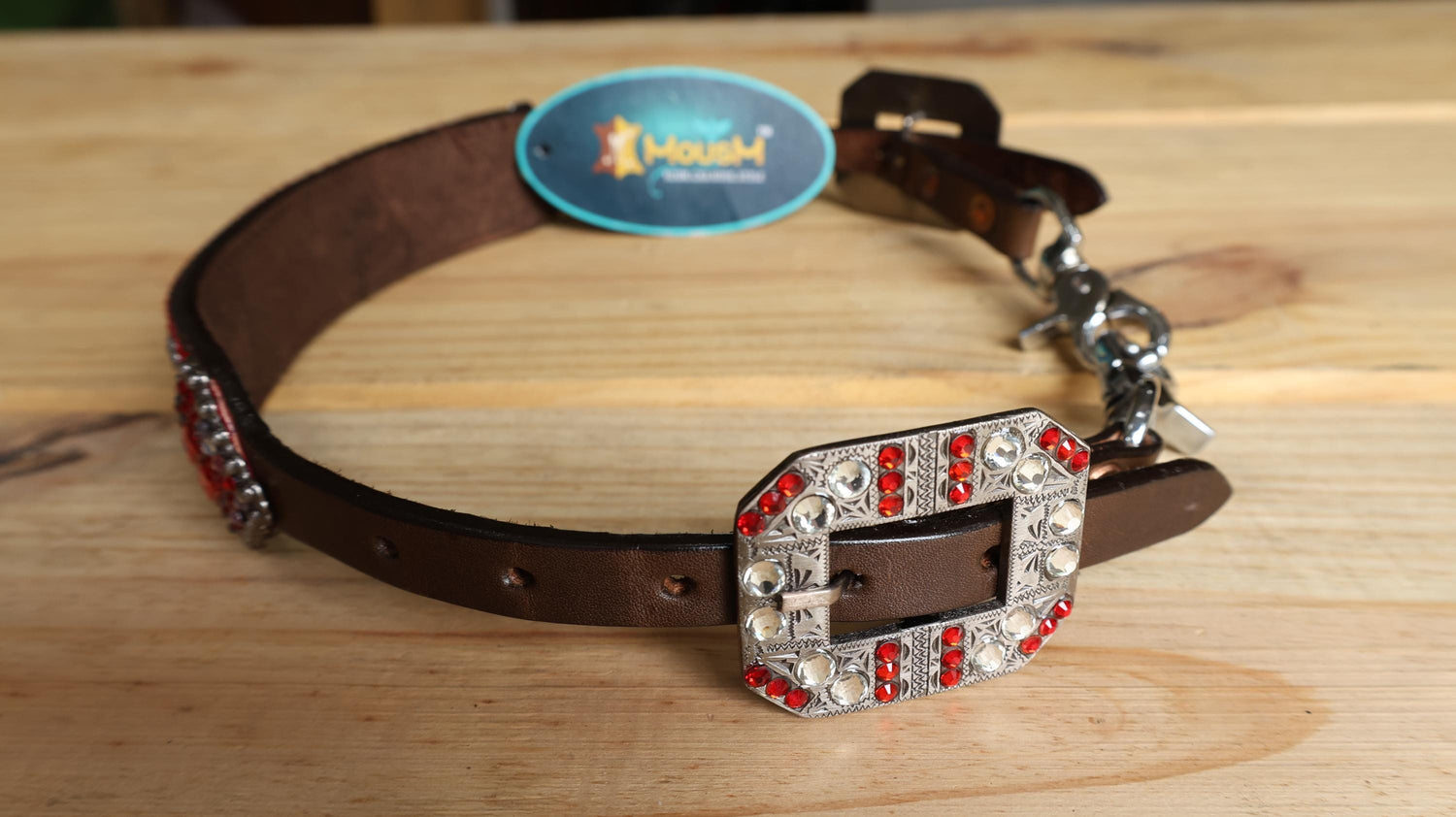 leather Wither Strap for horse. Wither Strap decorated with Royal Red metallic acid wash cowhide look by MOUSM