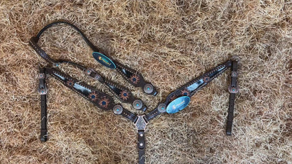 MOUSM Argentina Cow Leather Headstall &amp; Breast Collar Set – Western Horse Tack Set Decorated with Real Cowhide Inlay and Hand-Tooled Sunflower Engraved Conchos