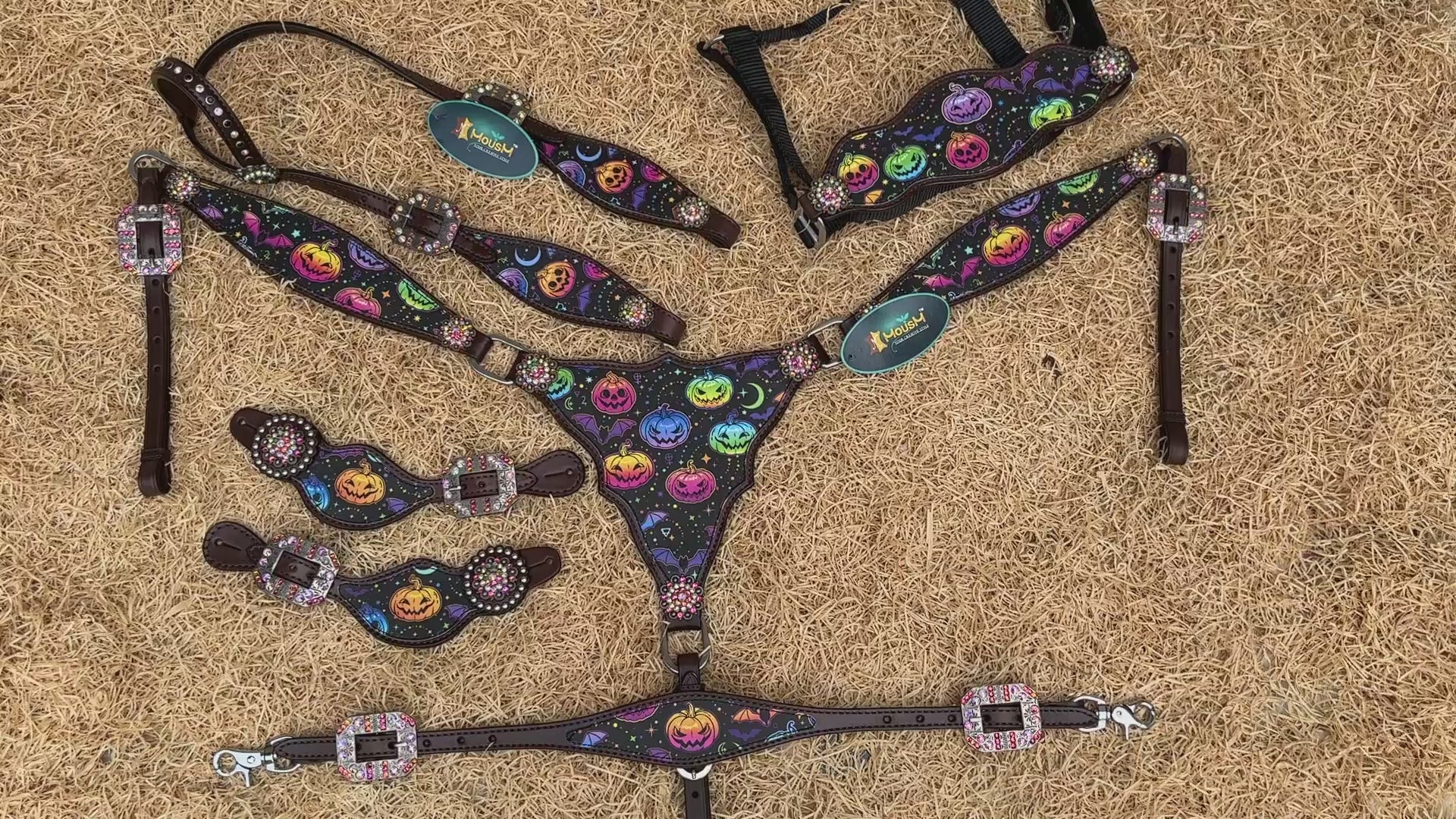 MOUSM SPOOKY Western Leather Horse Tack Set – Headstall &amp; Breast Collar Decorated with Fluorescent Halloween Pumpkin &amp; Bat Print Rhinestone Concho