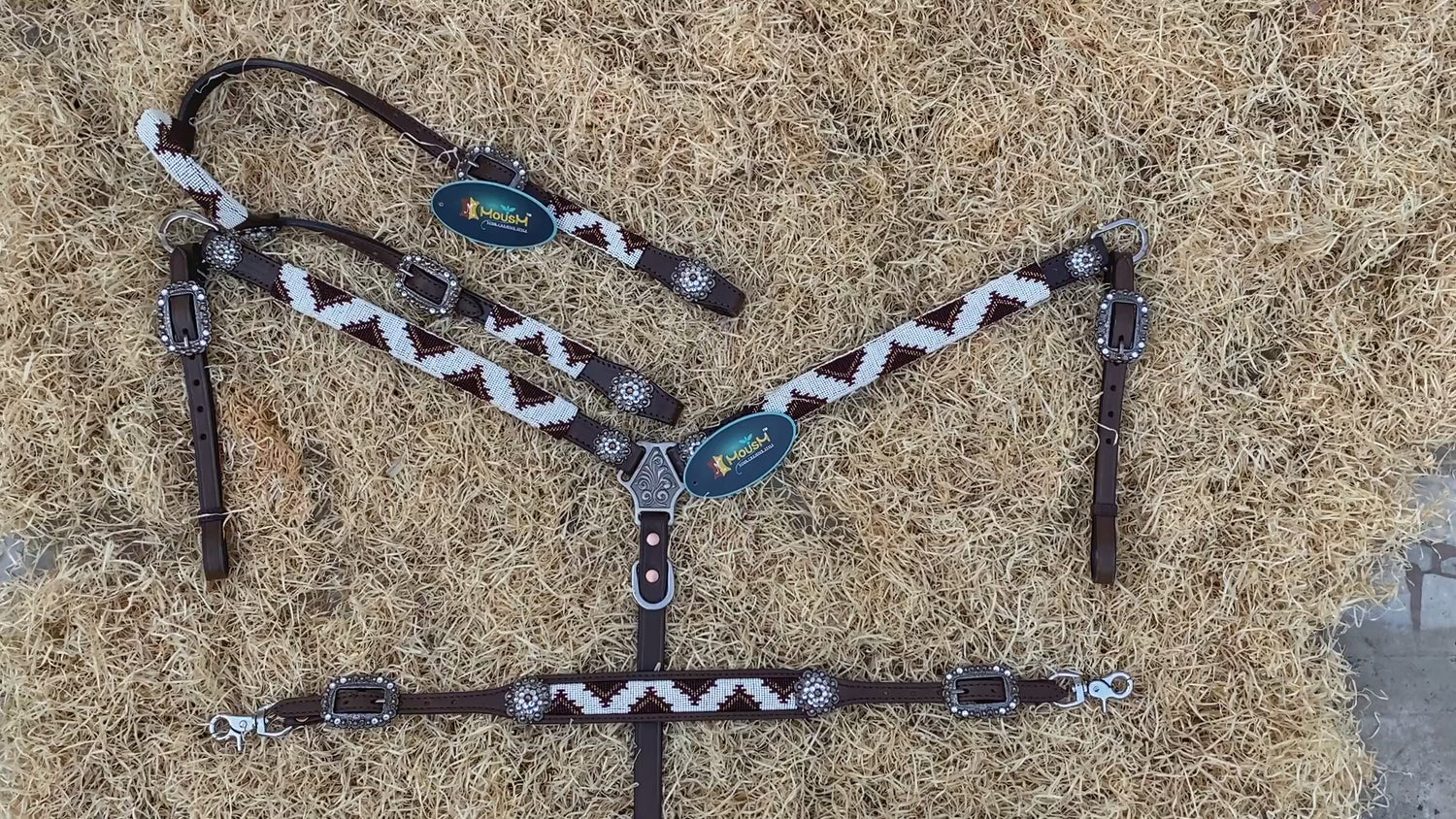MOUSM Western Headstall and Breast Collar Tack Set with Wither Strap – Decorated with Hand-Beaded Leather Tack with Antique Silver Conchos