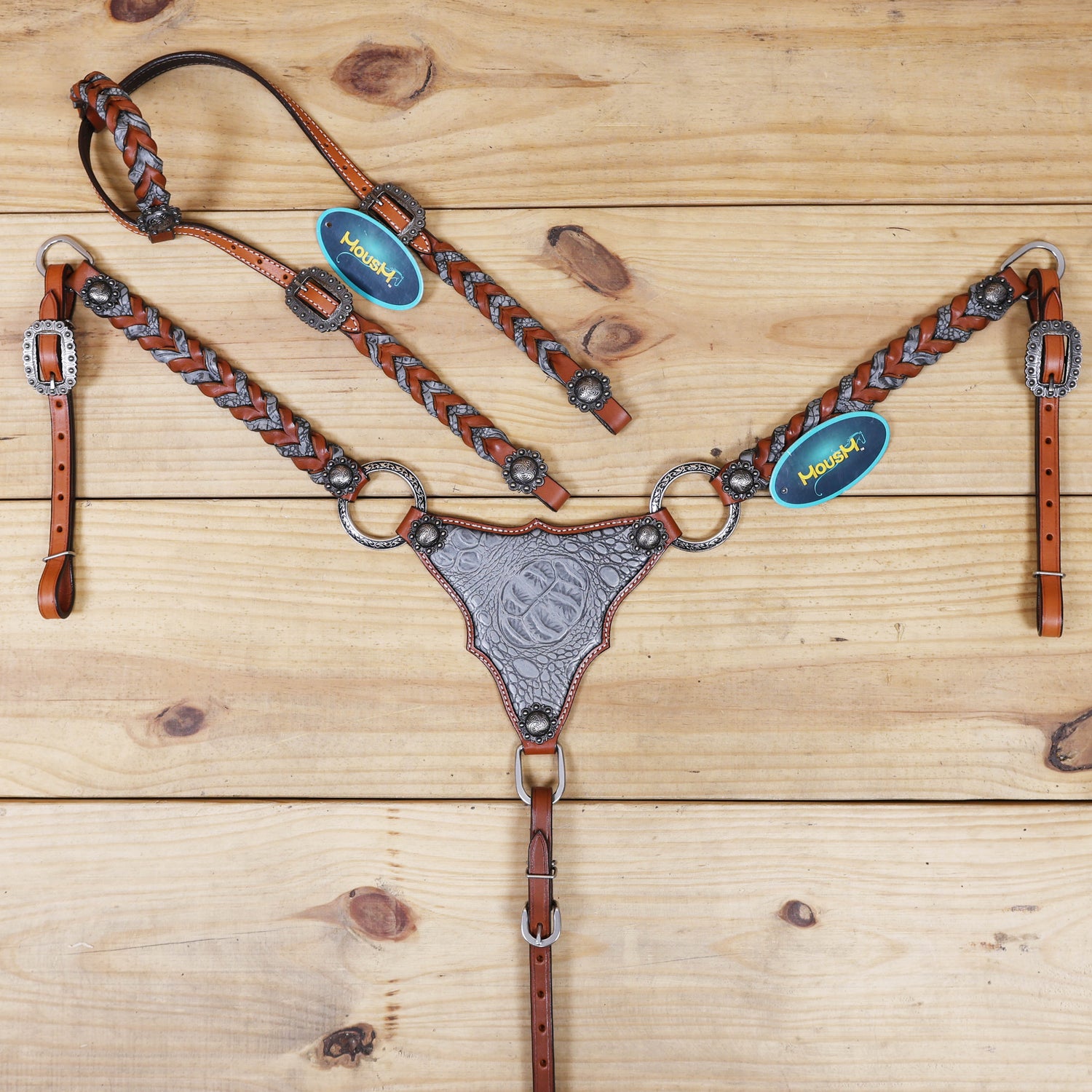 western headstall set with engraved metal rings and alligator printed inlay